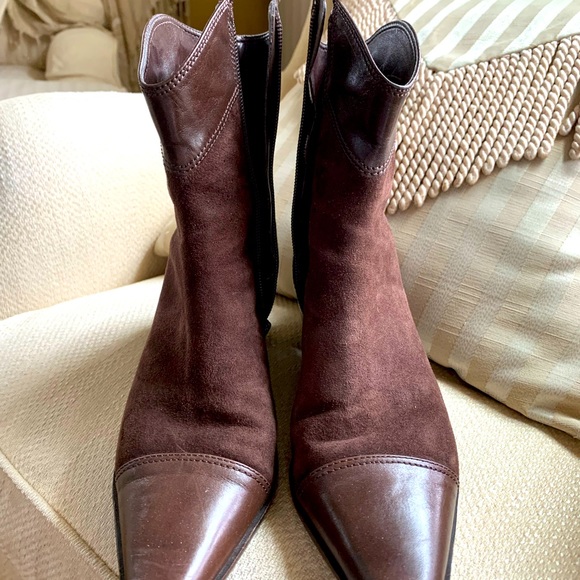 ❤️‍🔥sold❤️‍🔥Brown Leather and Suede Boots - Picture 1 of 5